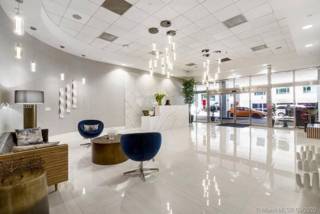 Luxurious Private Unit With Parking Apartman Miami Kültér fotó